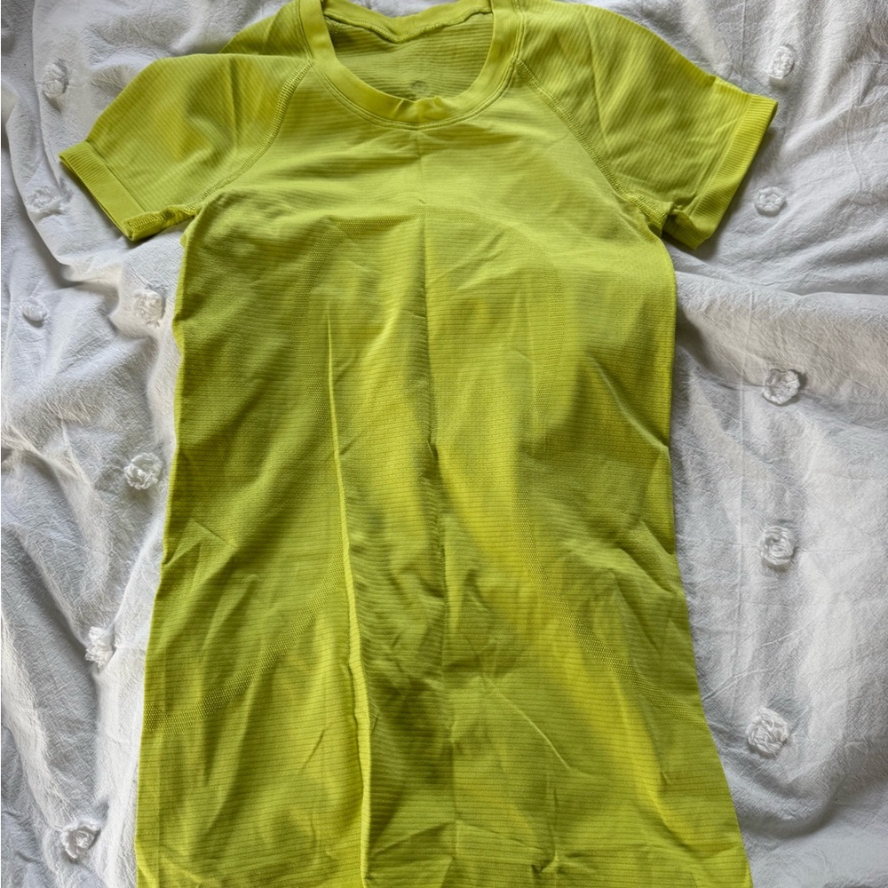 lululemon athletica Lime Short Sleeve Tee
